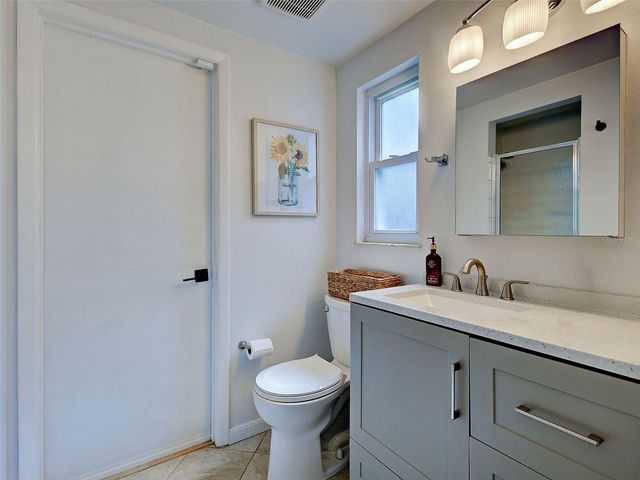 1439 STRADA D ORO, Venice, FL 34292
