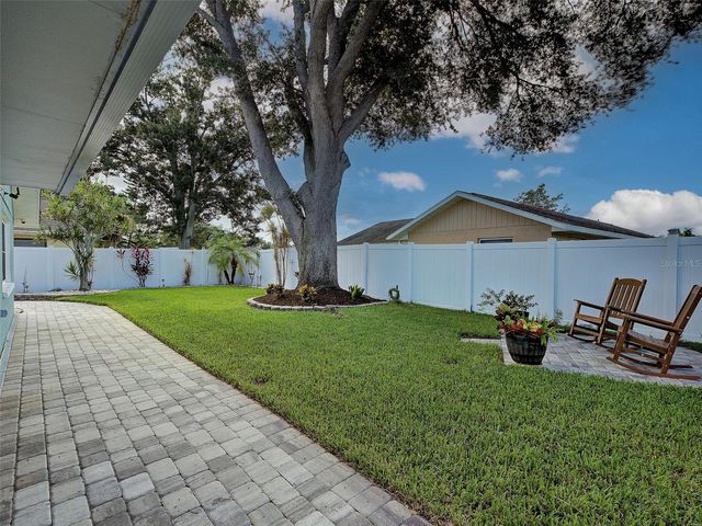 1439 STRADA D ORO, Venice, FL 34292