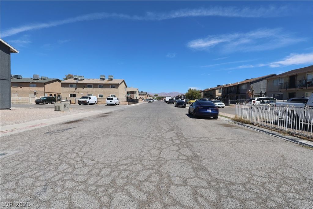 4272 Vornsand Drive, Las Vegas, NV 89115 — photo 5