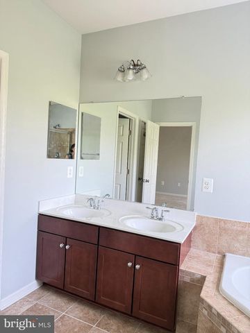 11837 LAKE BALDWIN DR, Bristow, VA 20136