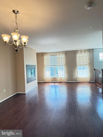 11837 LAKE BALDWIN DR, Bristow, VA 20136