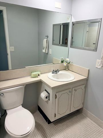 14 Easthampton A, West Palm Beach, FL 33417