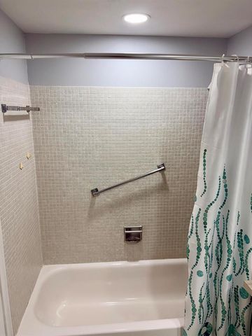 14 Easthampton A, West Palm Beach, FL 33417
