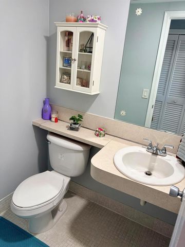14 Easthampton A, West Palm Beach, FL 33417