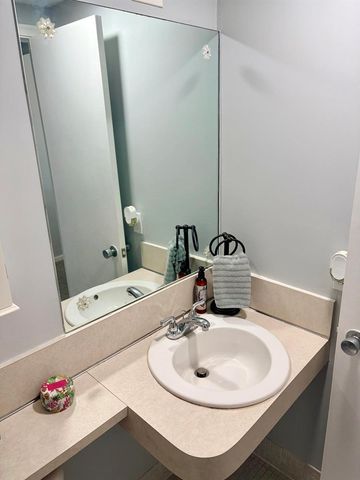 14 Easthampton A, West Palm Beach, FL 33417
