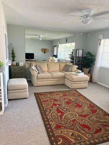 14 Easthampton A, West Palm Beach, FL 33417