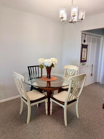 14 Easthampton A, West Palm Beach, FL 33417