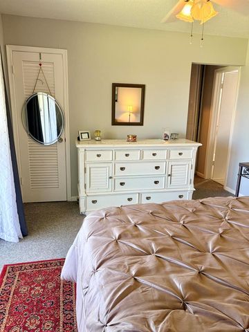14 Easthampton A, West Palm Beach, FL 33417