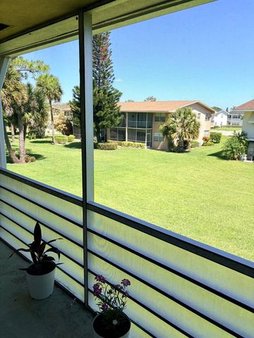 14 Easthampton A, West Palm Beach, FL 33417
