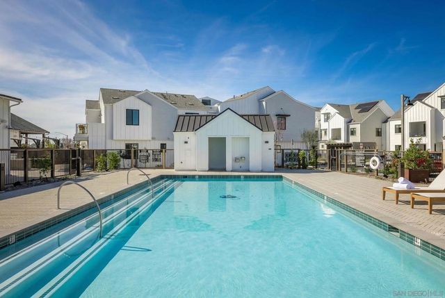 1107 Catania Court 208, Encinitas, CA 92024