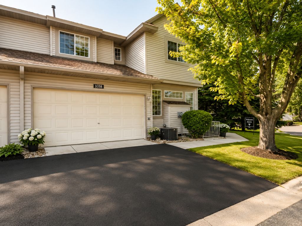 1088 Lovell Avenue W, Roseville, MN 55113 — photo 3