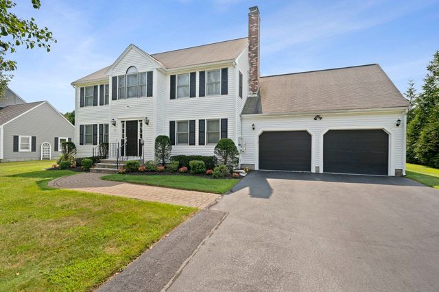 27 Sparrow Rd, Stoughton, MA 02072