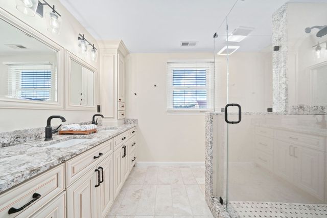 27 Sparrow Rd, Stoughton, MA 02072
