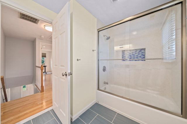 27 Sparrow Rd, Stoughton, MA 02072