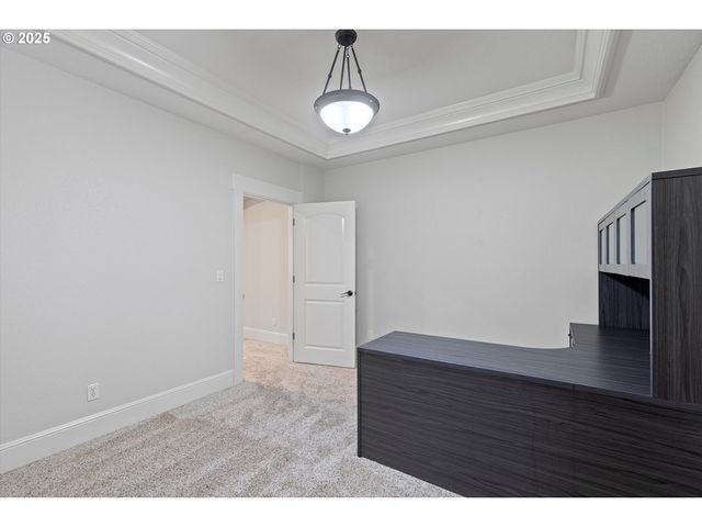 2875 Se ELLIOTT Dr, Gresham, OR 97080