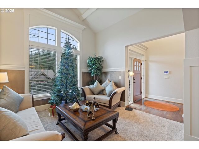 2875 Se ELLIOTT Dr, Gresham, OR 97080