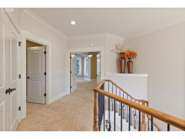 2875 Se ELLIOTT Dr, Gresham, OR 97080