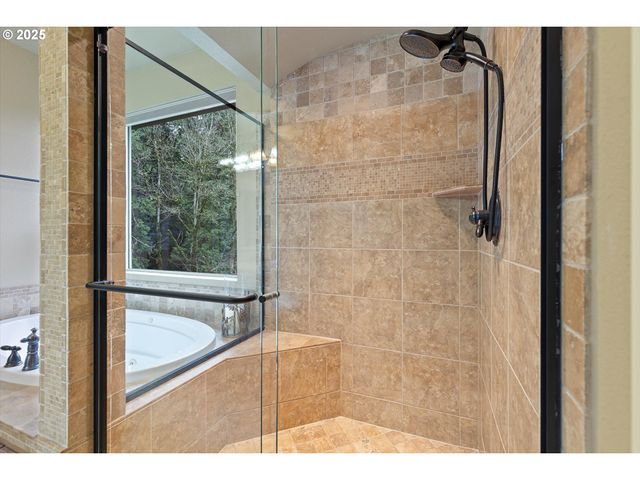 2875 Se ELLIOTT Dr, Gresham, OR 97080