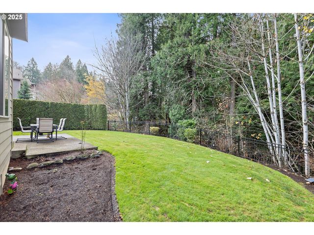 2875 Se ELLIOTT Dr, Gresham, OR 97080