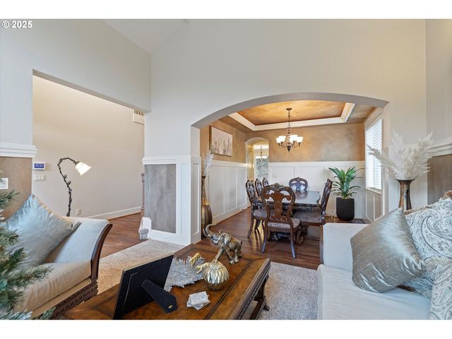 2875 Se ELLIOTT Dr, Gresham, OR 97080