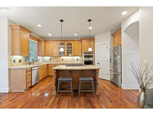 2875 Se ELLIOTT Dr, Gresham, OR 97080