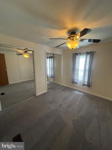527 RAMBLEWOOD LN, North Wales, PA 19454