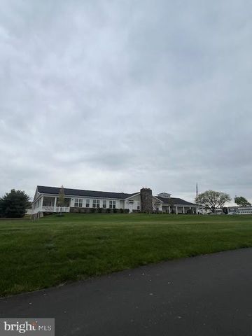 527 RAMBLEWOOD LN, North Wales, PA 19454