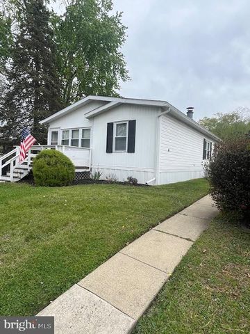 527 RAMBLEWOOD LN, North Wales, PA 19454
