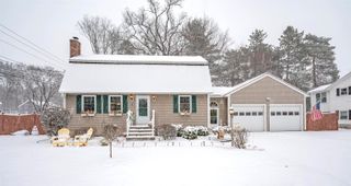 2 Broadcrest Lane, Nashua, NH 03063