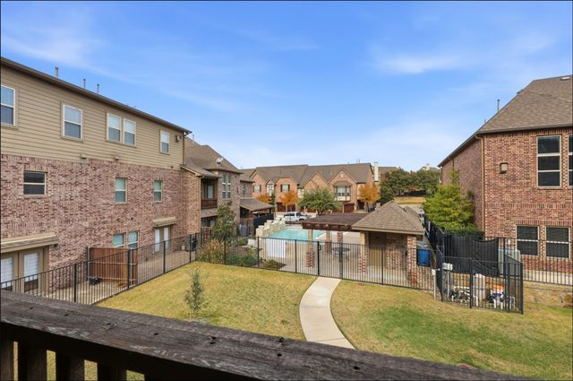 555 Waterloo Drive, Lewisville, TX 75067