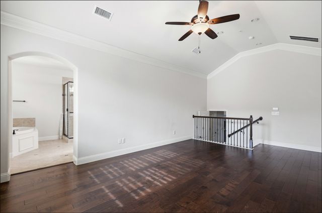 555 Waterloo Drive, Lewisville, TX 75067