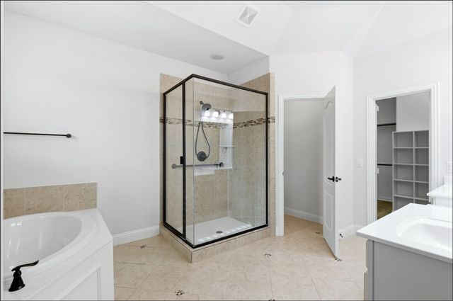 555 Waterloo Drive, Lewisville, TX 75067