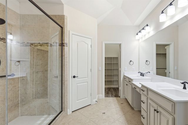 555 Waterloo Drive, Lewisville, TX 75067