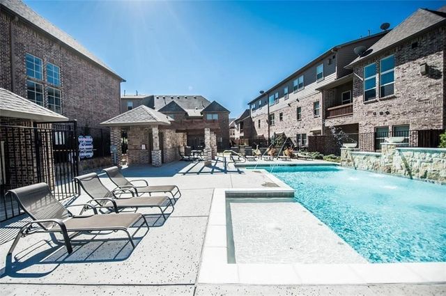 555 Waterloo Drive, Lewisville, TX 75067