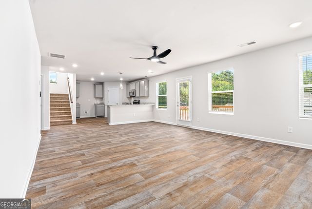 202 Freshwater Court E36, Lagrange, GA 30241