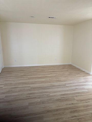 104 S Wall Street, Itasca, TX 76055