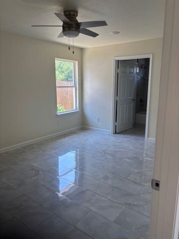 104 S Wall Street, Itasca, TX 76055