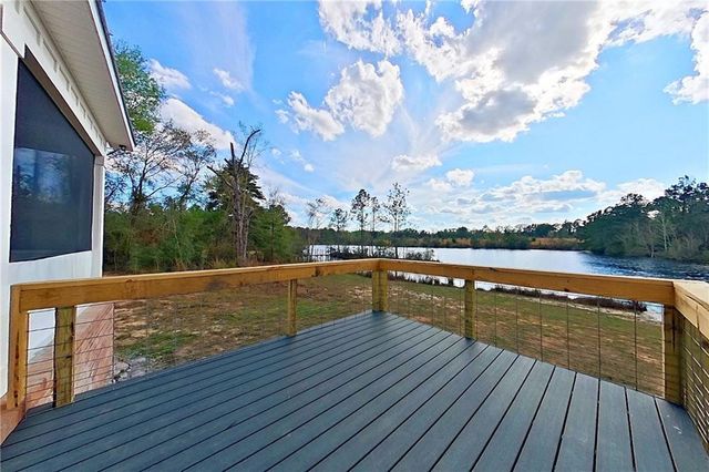 1002 Azalea Drive, Hoboken, GA 31542