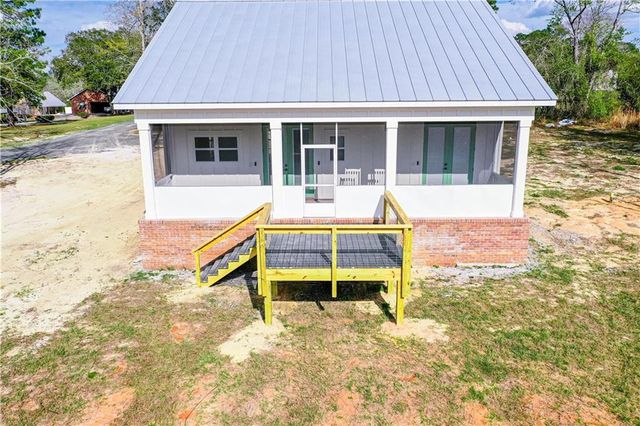 1002 Azalea Drive, Hoboken, GA 31542