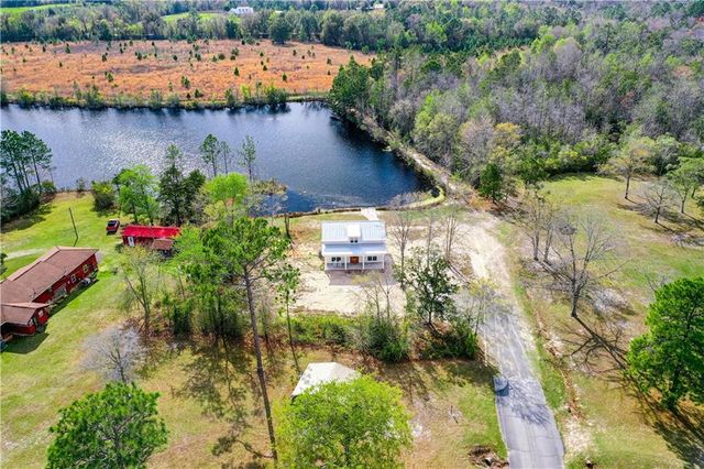 1002 Azalea Drive, Hoboken, GA 31542