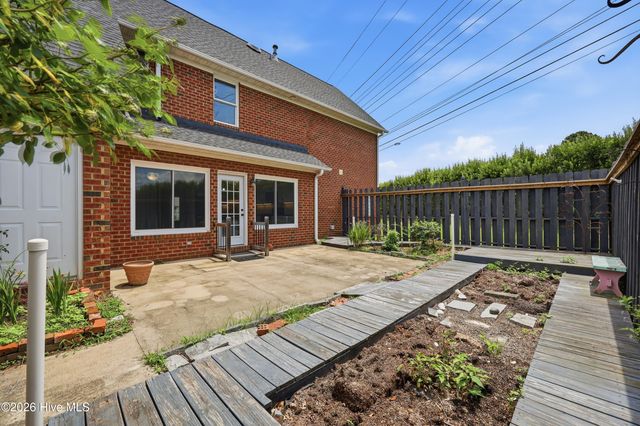 4001 Walkers Court, Winterville, NC 28590