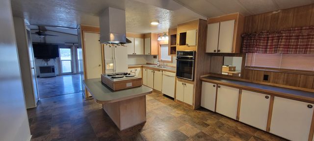 7467 Harpold Road, Klamath Falls, OR 97603