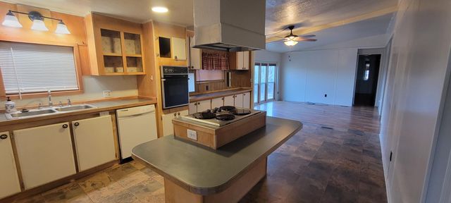 7467 Harpold Road, Klamath Falls, OR 97603