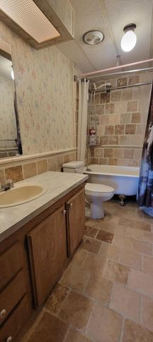 7467 Harpold Road, Klamath Falls, OR 97603