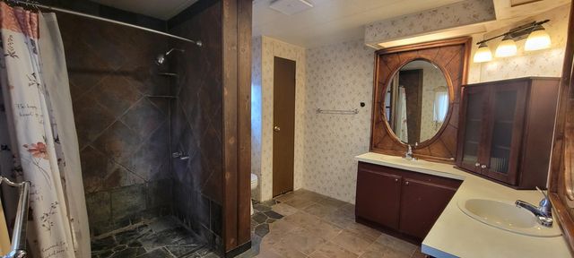 7467 Harpold Road, Klamath Falls, OR 97603