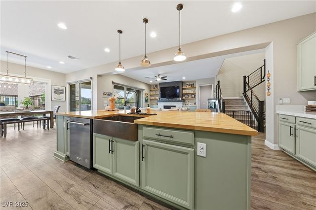 3443 Royal Fortune Drive, Las Vegas, NV 89141