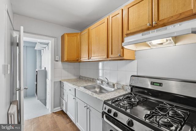 3956 SW MARTIN LUTHER KING JR AVE SW, Washington, DC 20032