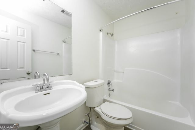 1569 Dillard Road, Stone Mountain, GA 30088