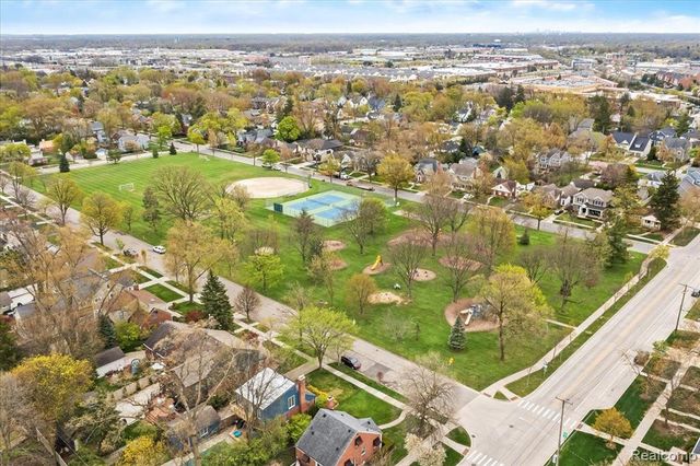 1858 Graefield Road, Birmingham, MI 48009