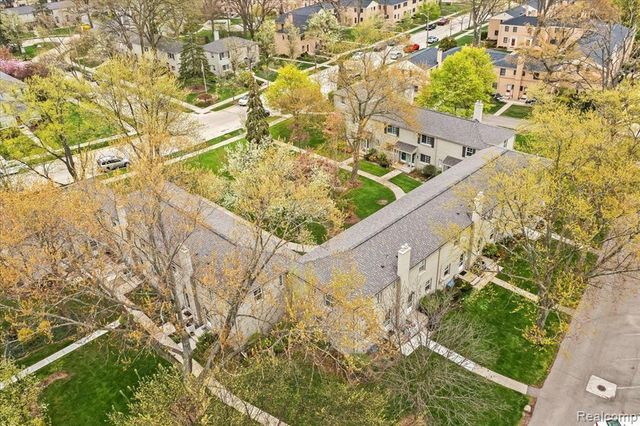 1858 Graefield Road, Birmingham, MI 48009